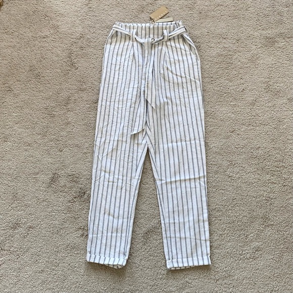 BNWT Monk & Lou White High Rise Pinstripe Paperbag Waist Pants - Picture 3 of 14